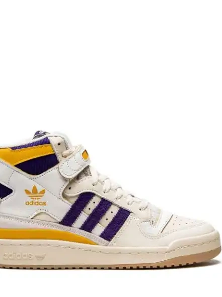 84 adidas  Forum  